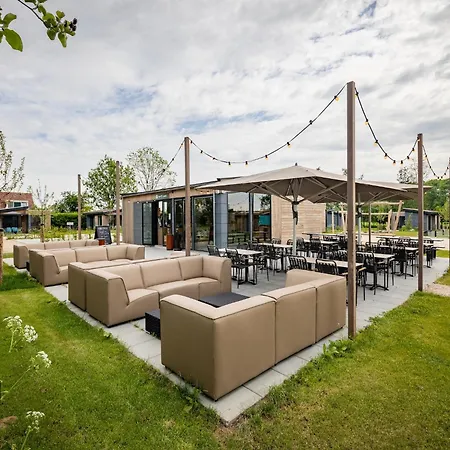 Holiday home Luxurious With Two Bathrooms, Markermeer