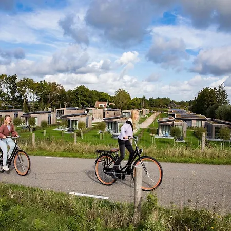 Hébergement de vacances Luxurious With Two Bathrooms, Markermeer