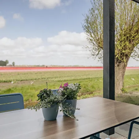 Luxurious With Two Bathrooms, Markermeer Holiday home *