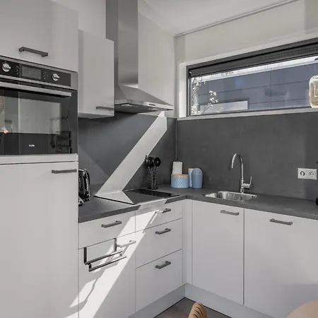 Luxurious With Two Bathrooms, Markermeer
